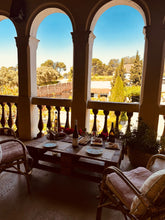 Carregar la imatge al visor de la galeria, VEREMA AL CELLER: BRUNCH, Visita i Trepitjada de Raïm